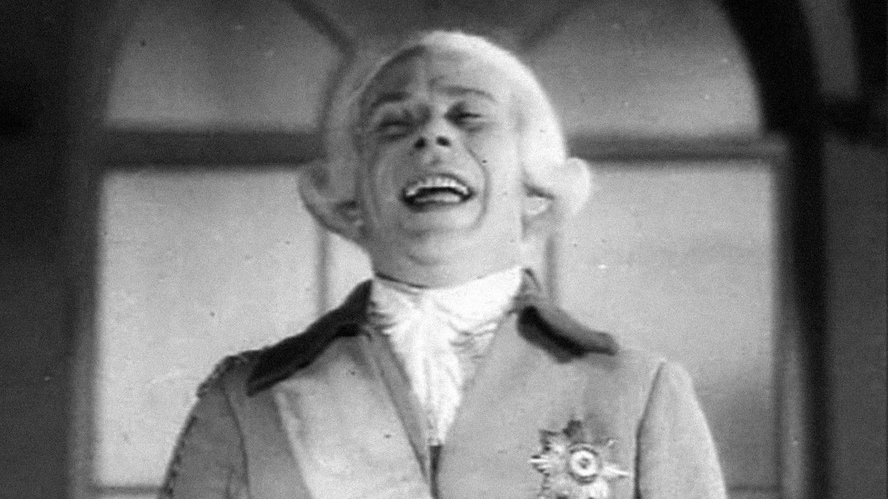 Lieutenant Kizhe Background