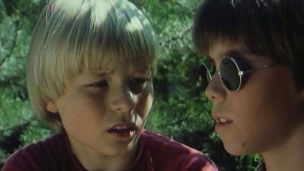 I Met Him in the ZOO Background