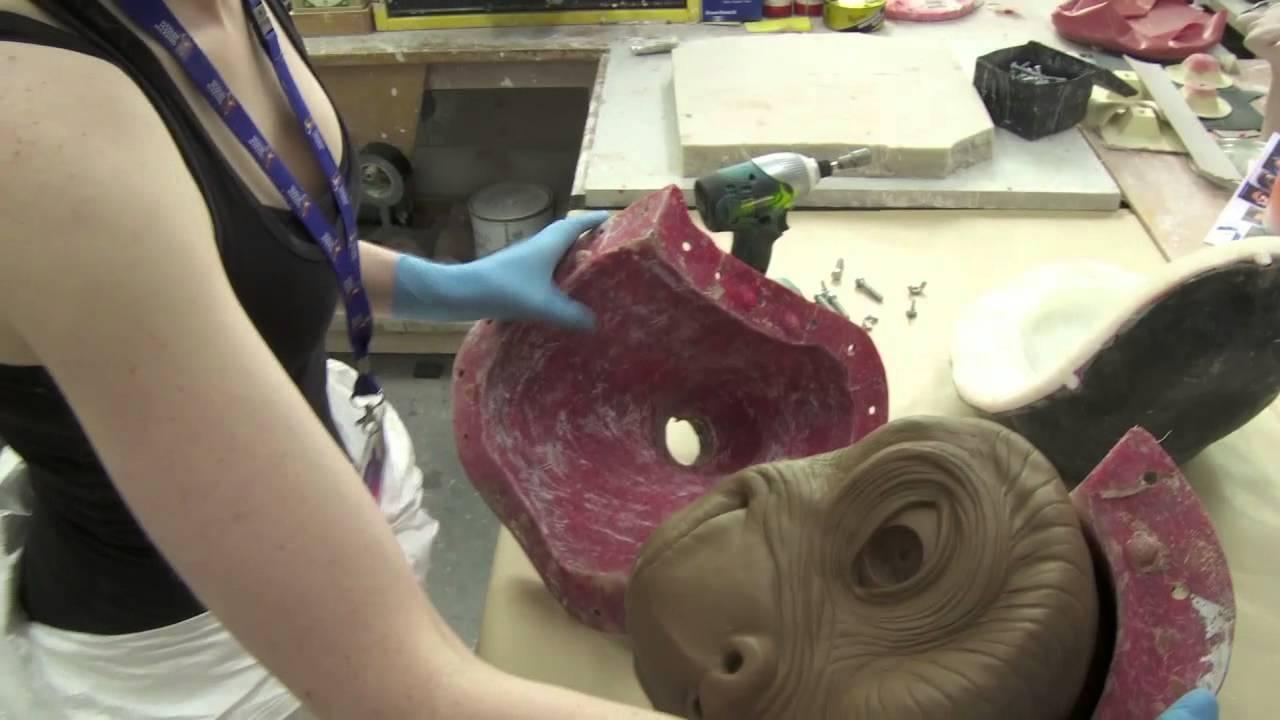 The Making of 'E.T. the Extra-Terrestrial' Background