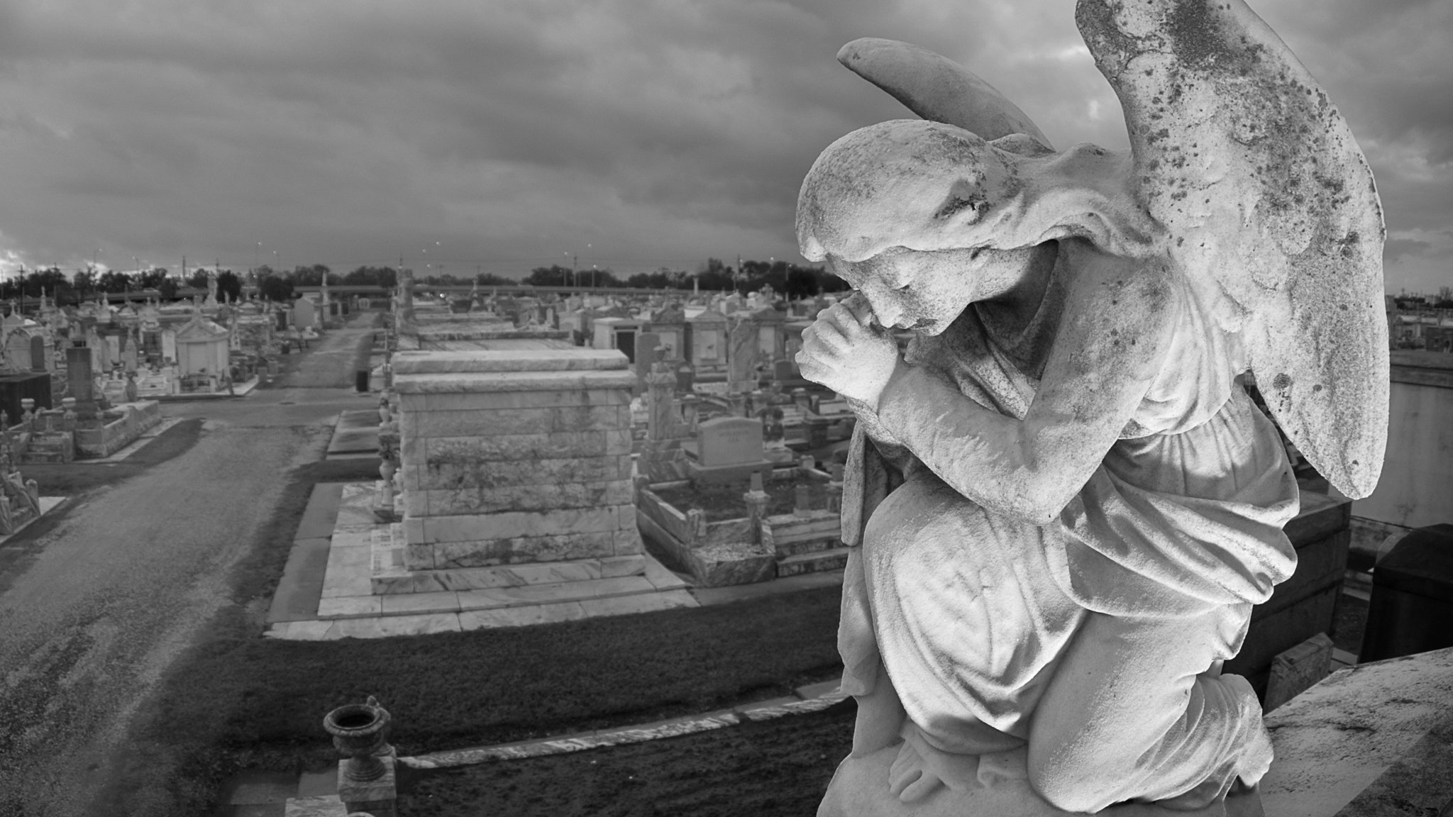 Most Terrifying Places in America Background