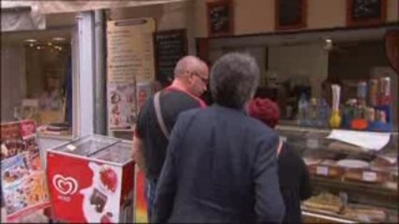 La Réouverture de Lafesse Background