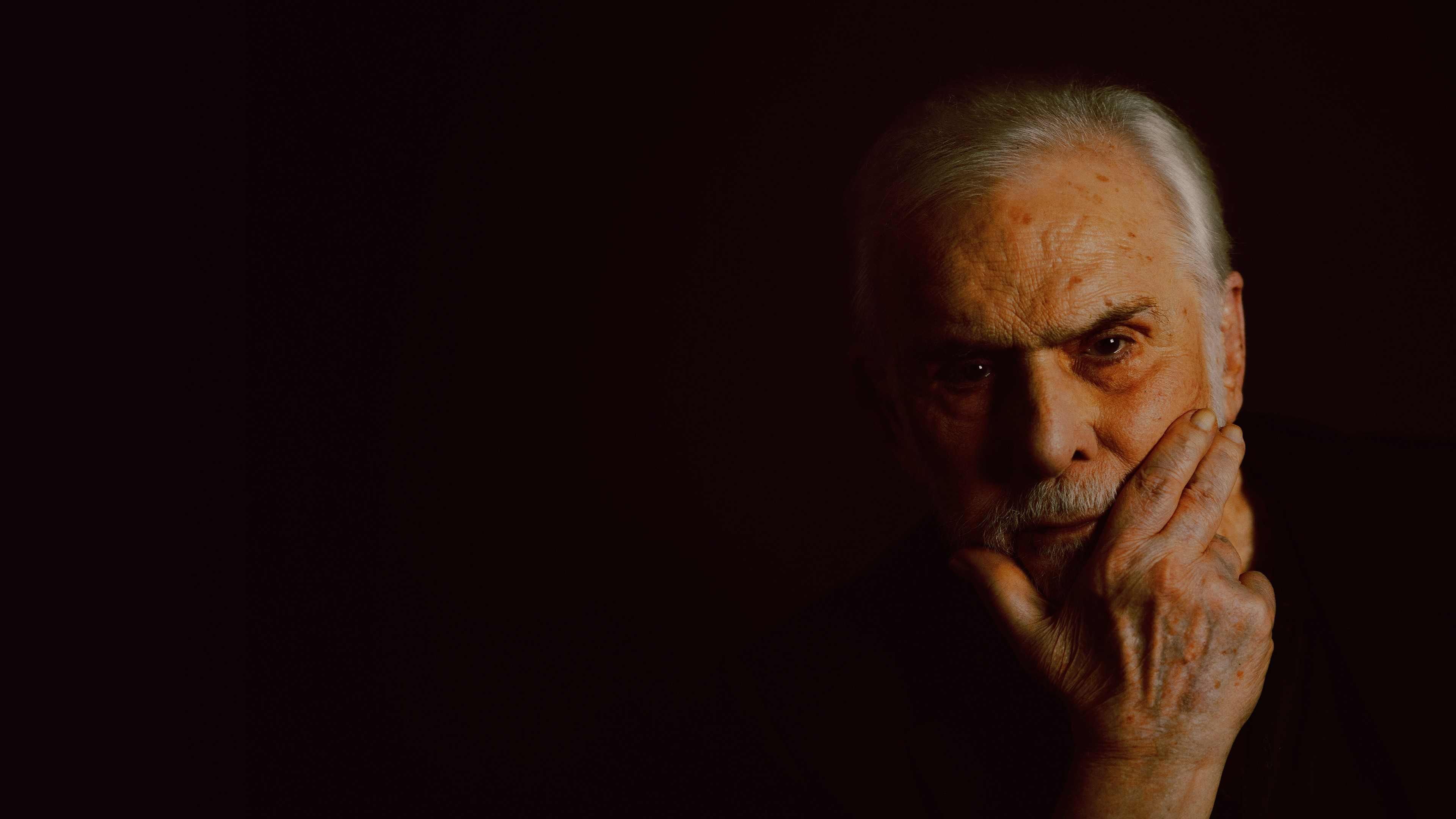 Tributo: Francisco Cuoco Background