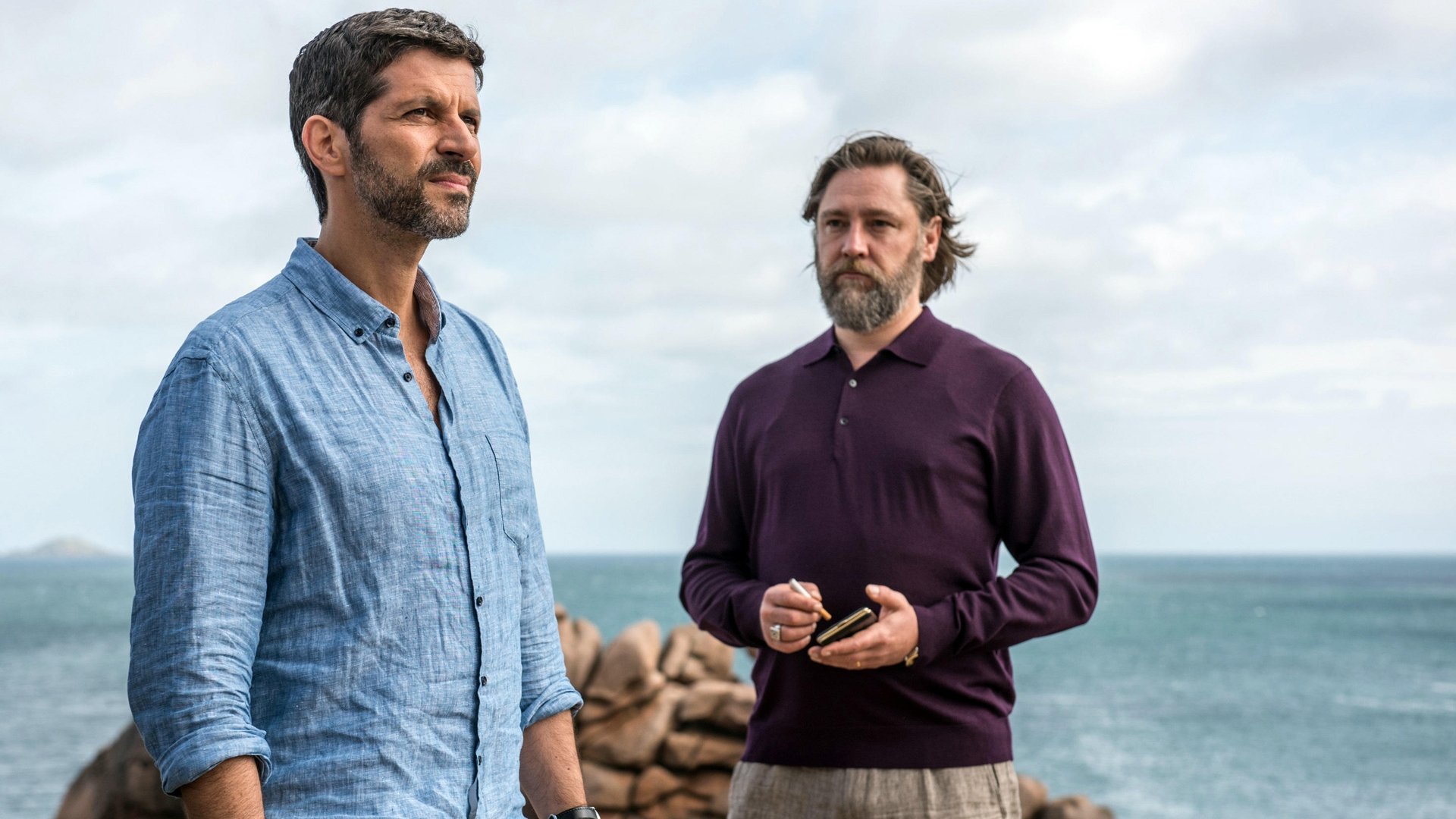 Inspector Dupin: Brittany's Glowing Background