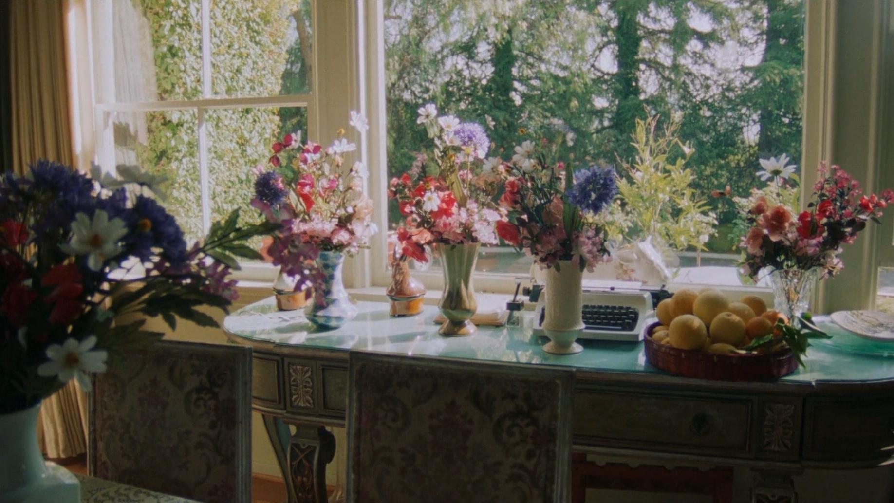 Love Streams Background