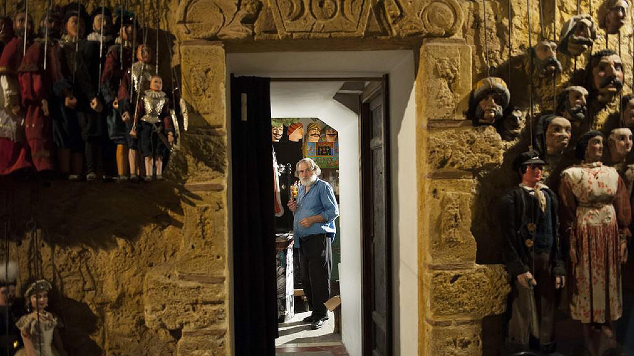 Orlando Ferito - Wounded Roland Background