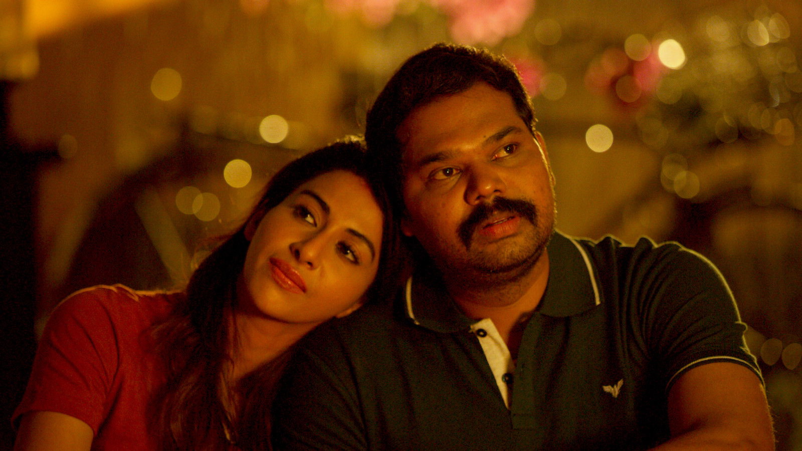 Parundhaaguthu Oor kuruvi Background