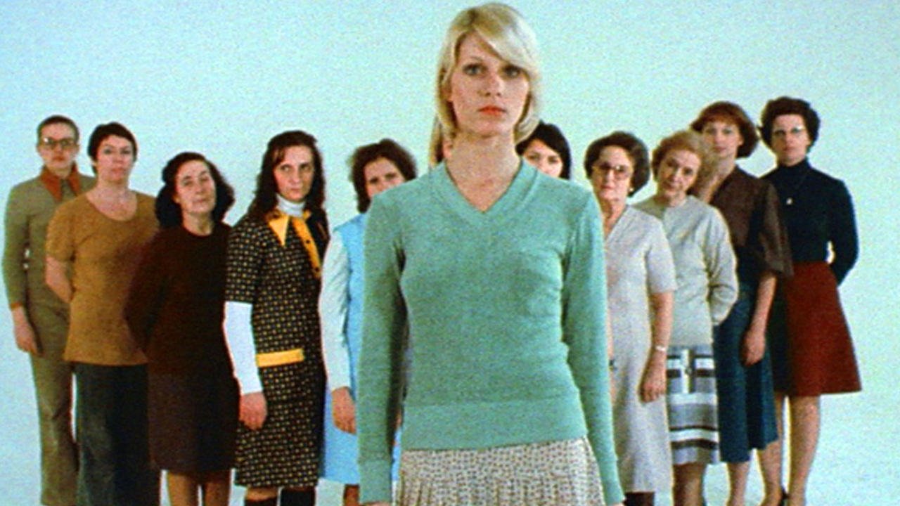 Women Reply Background