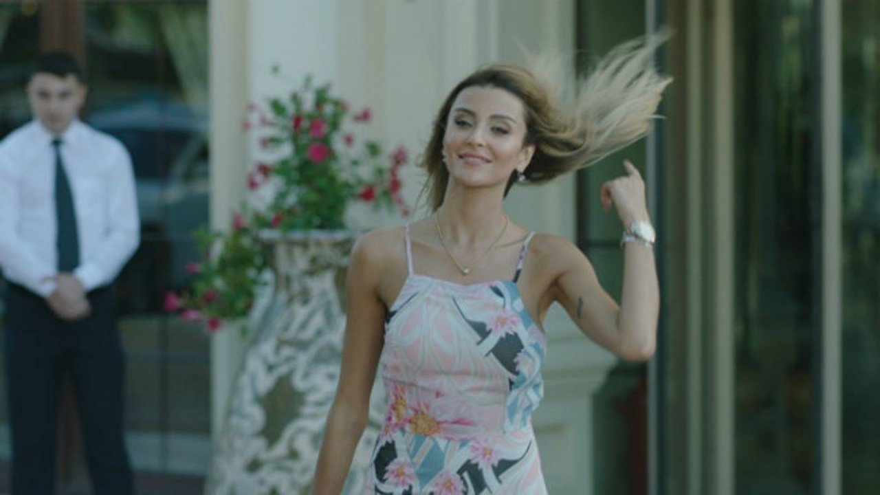 Geniş Aile 2: Her Türlü Background