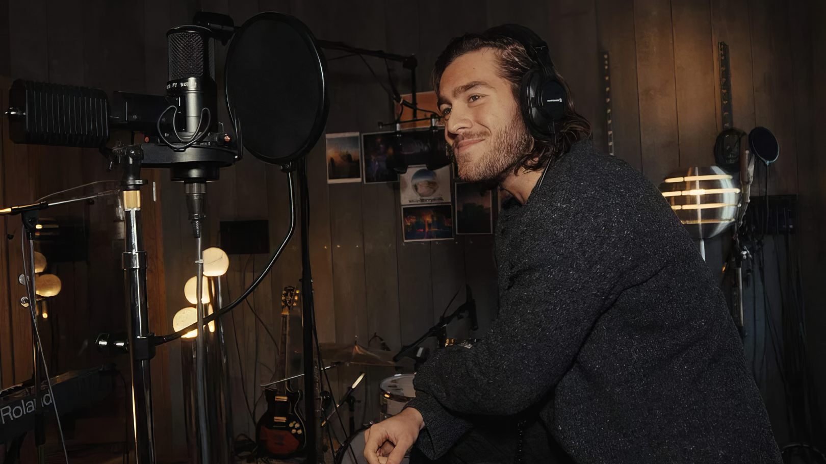 This Is Benjamin Ingrosso Background