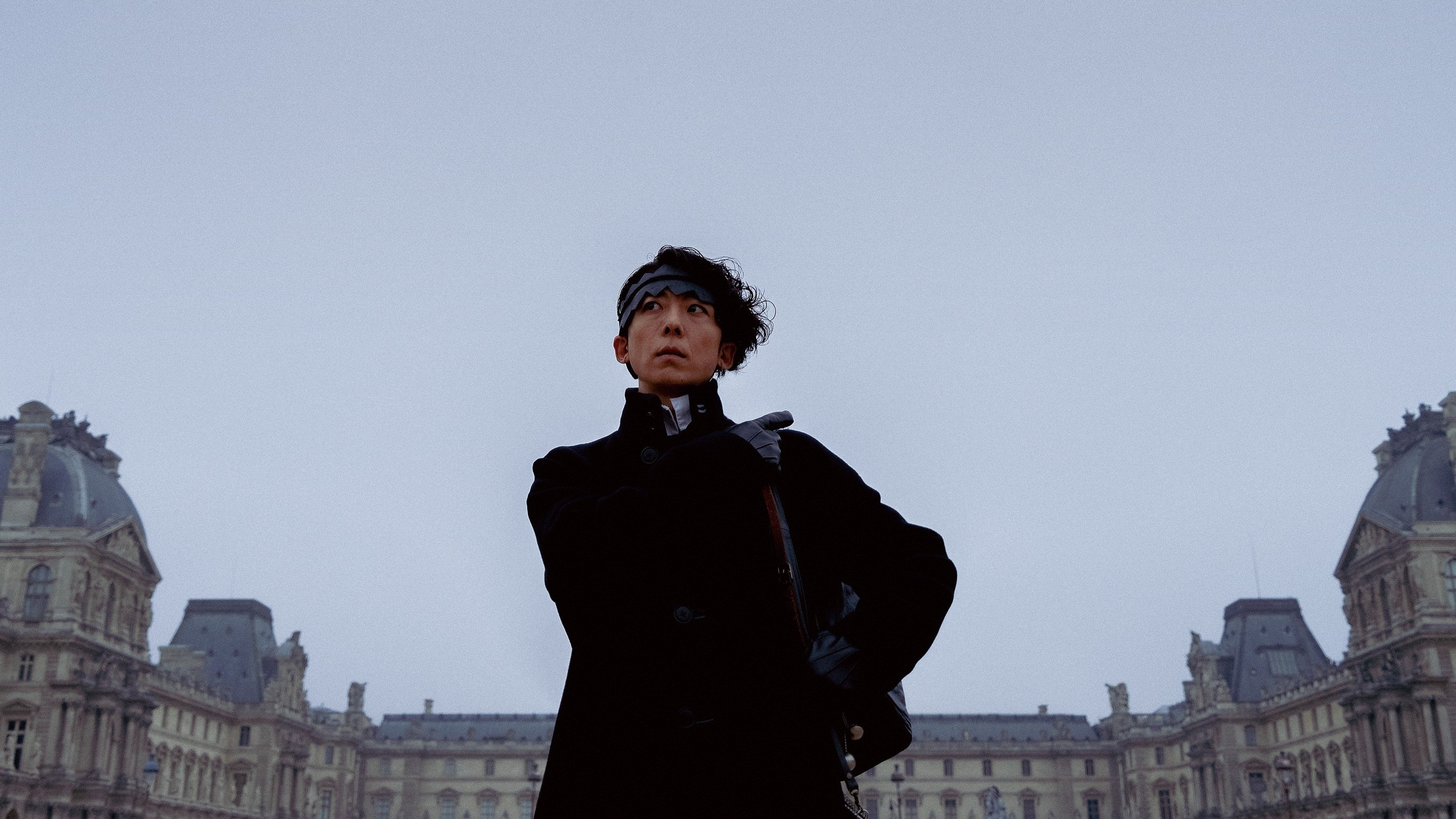 Rohan at the Louvre Background