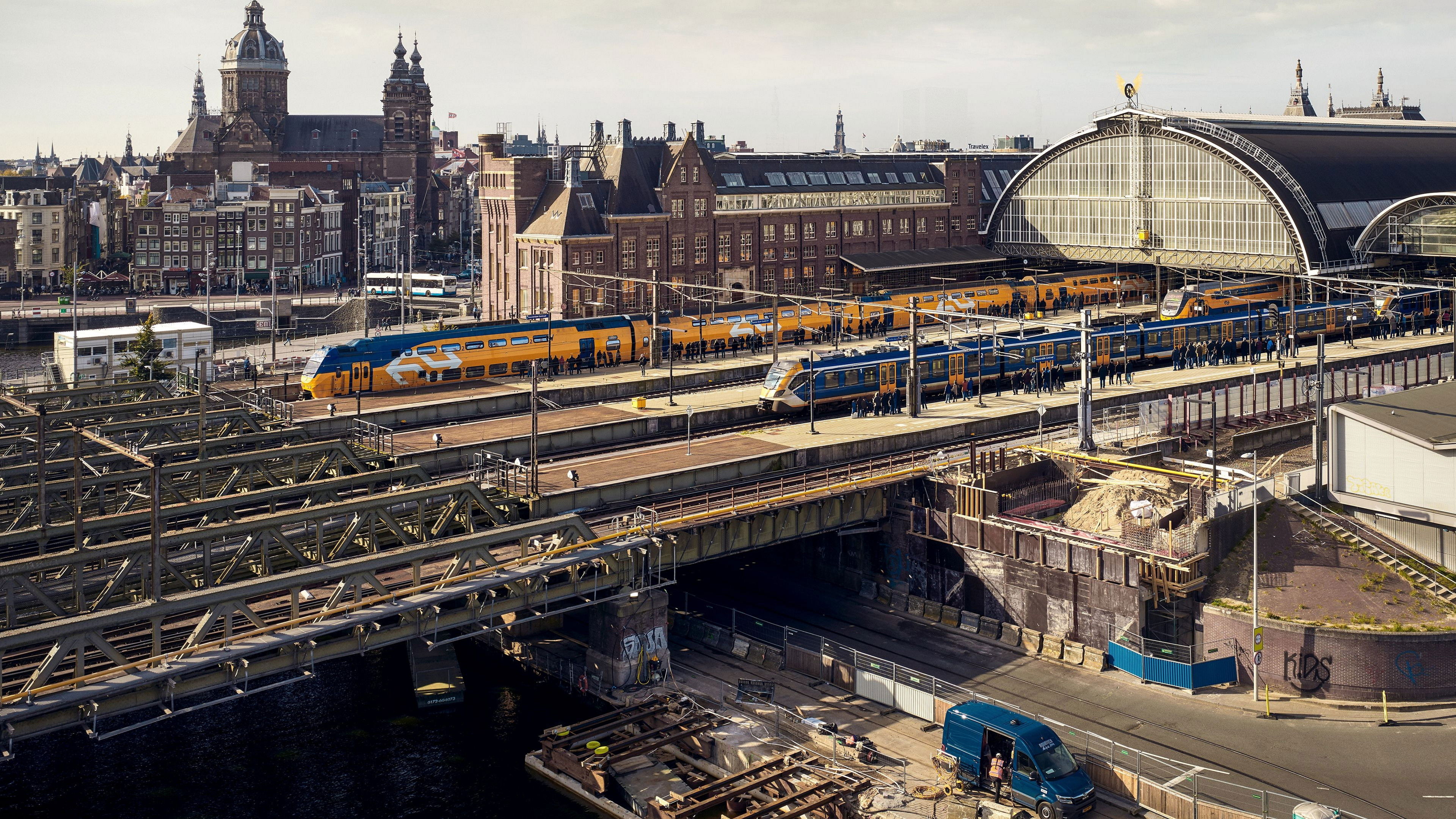 Amsterdam Centraal 24/7 Background