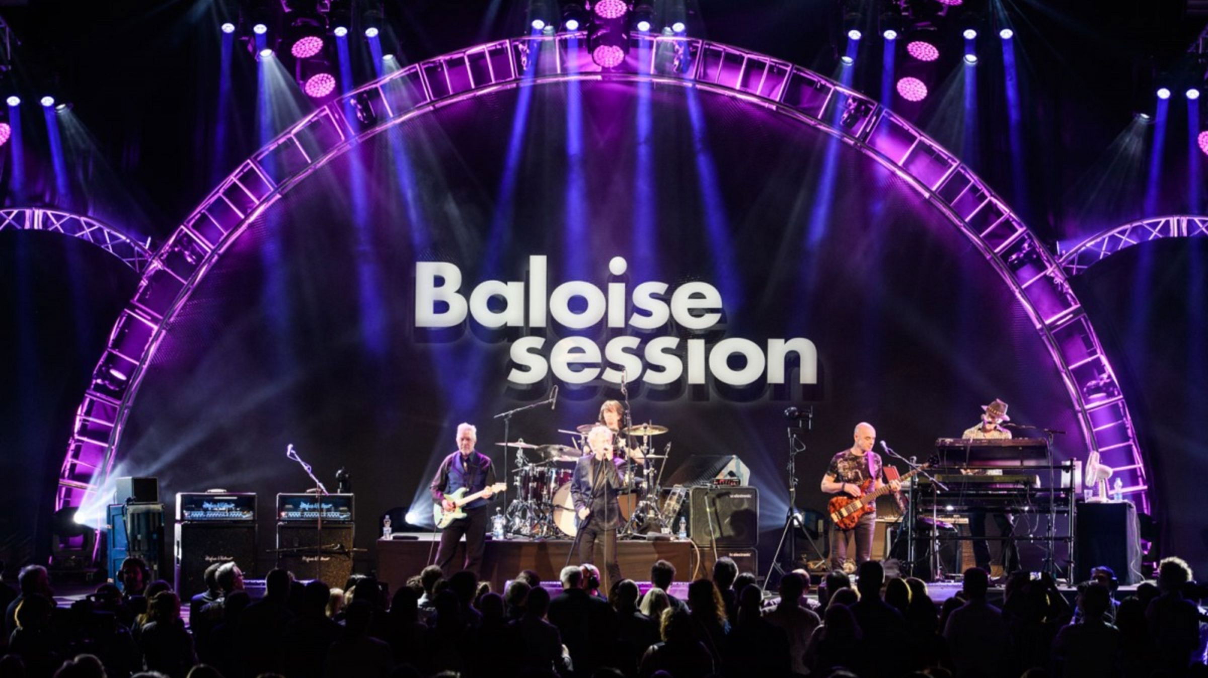 Manfred Mann's Earth Band - Baloise Session 2017 Background