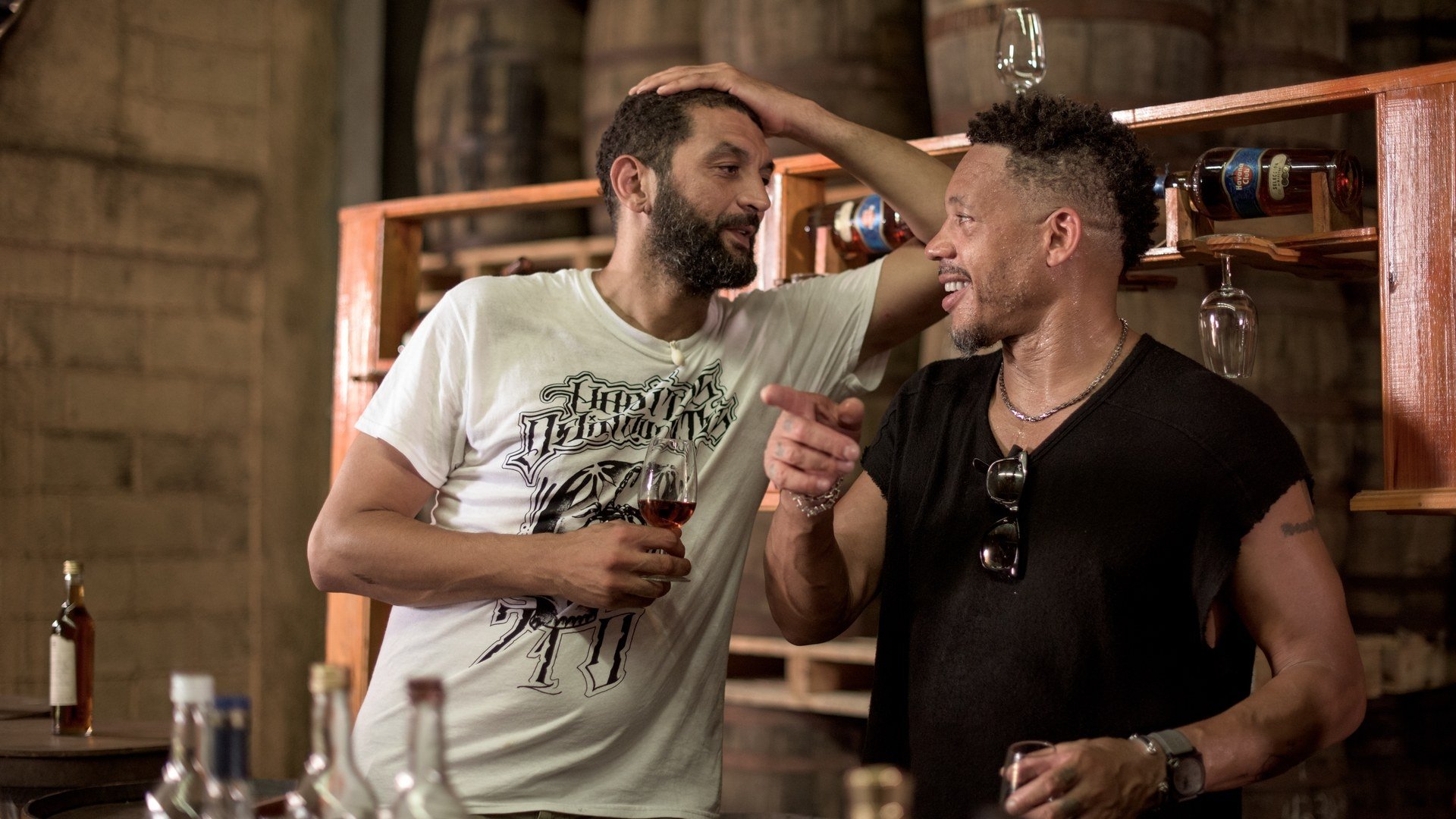 La route de la soif Background