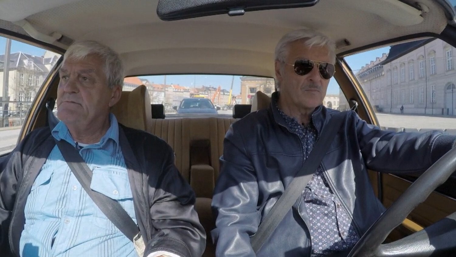 Uropatruljen - Politiets hårde hunde Background