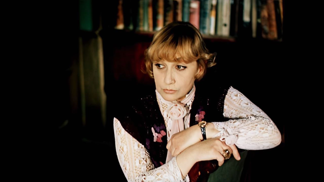 Look for a Woman Background