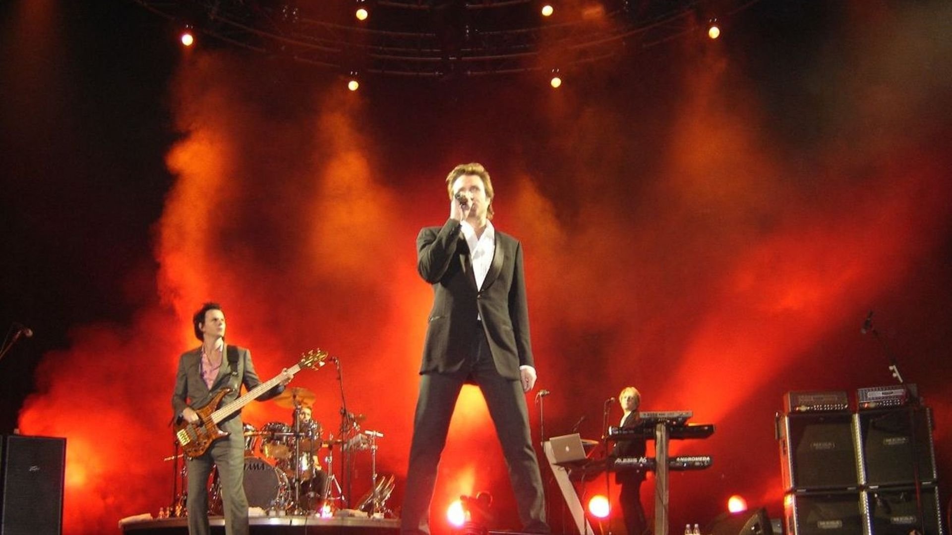 Duran Duran - Live At Wembley Arena Background