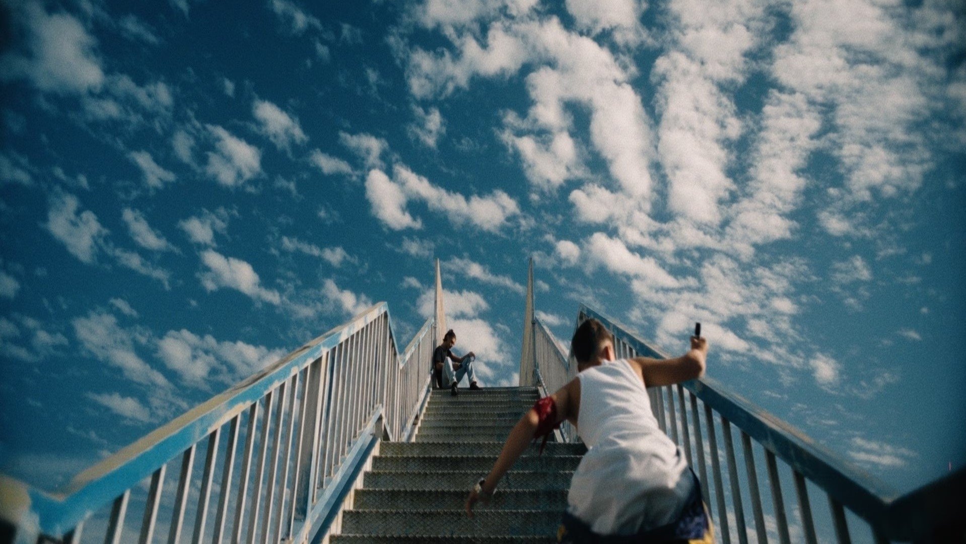 An Endless Sunday Background