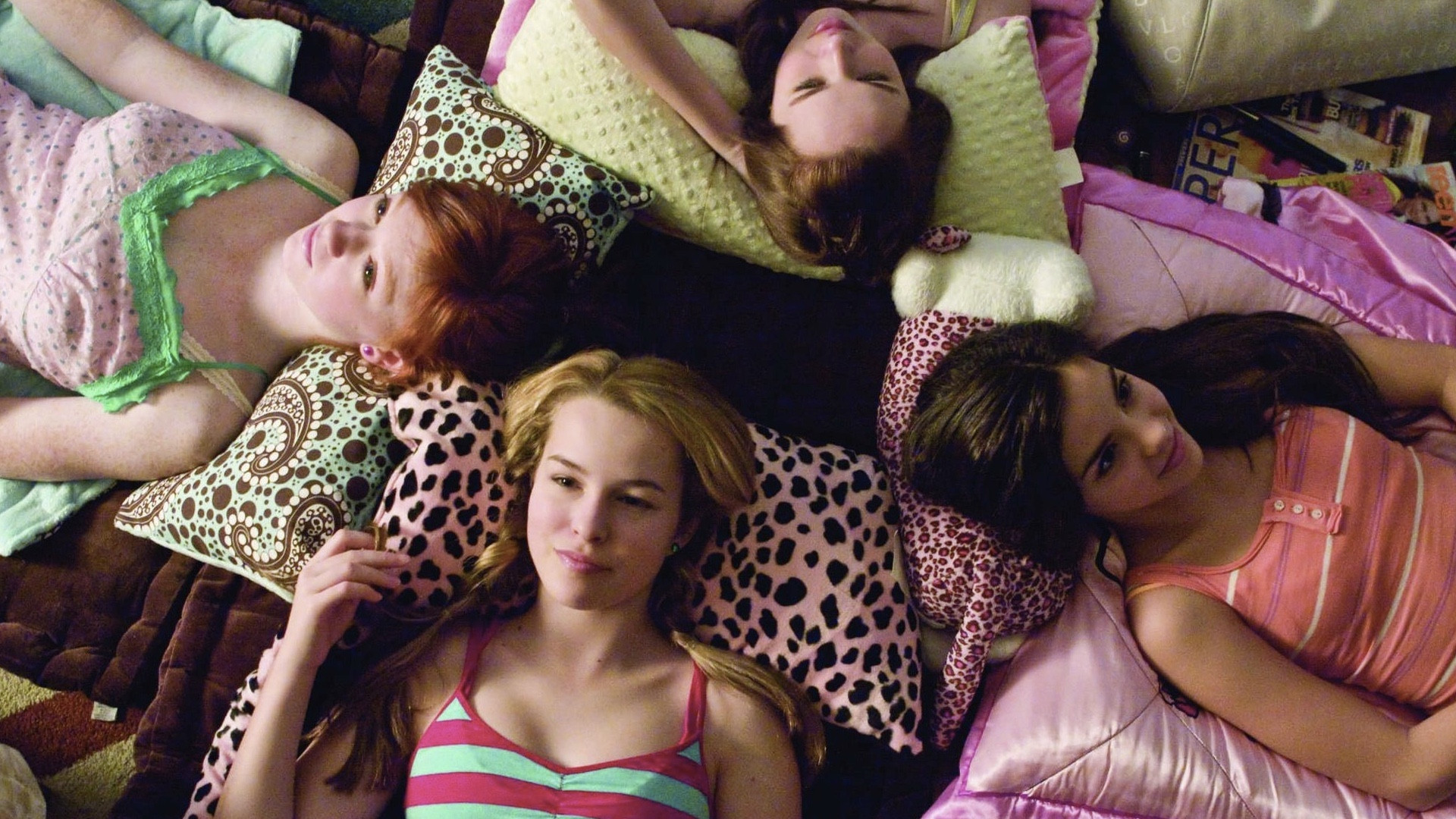 The Clique Background