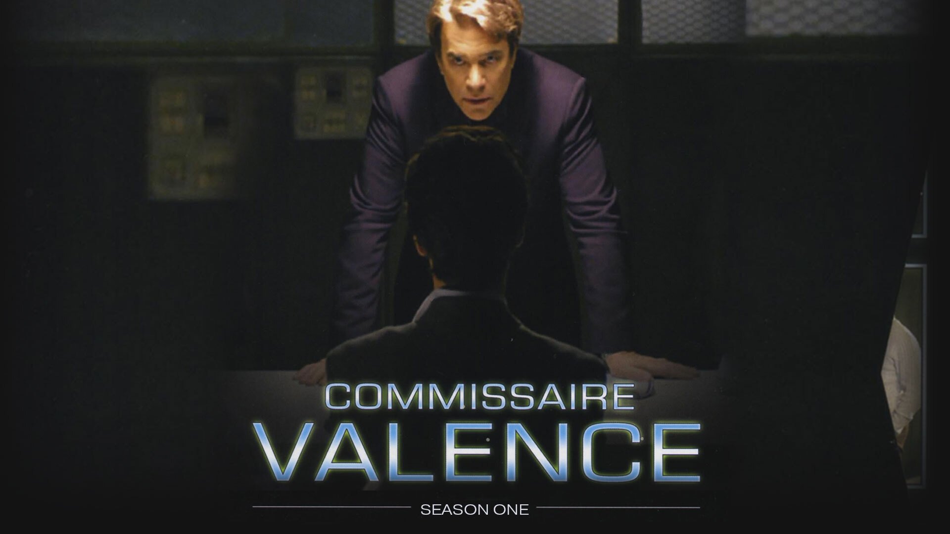 Commissaire Valence Background