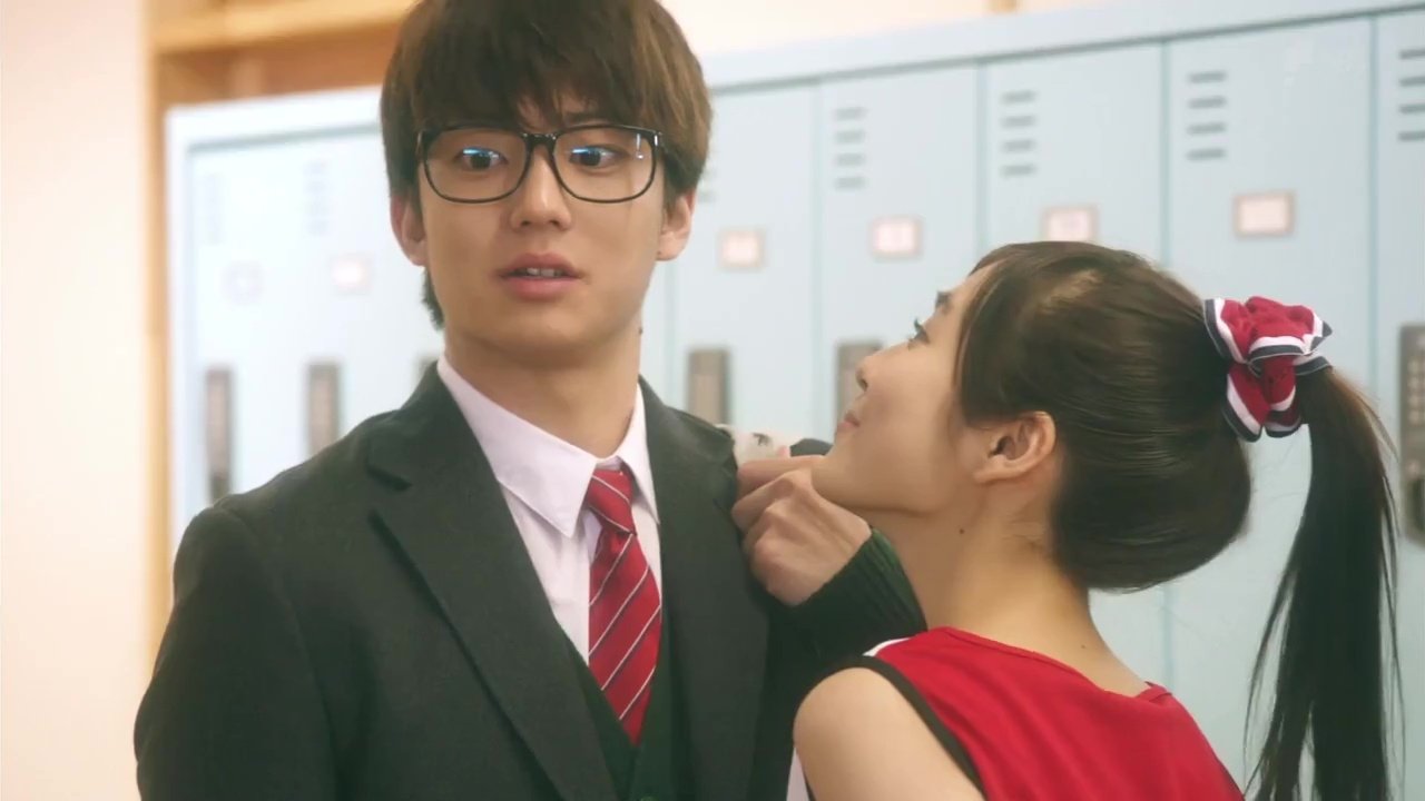 Lock-On Love Background