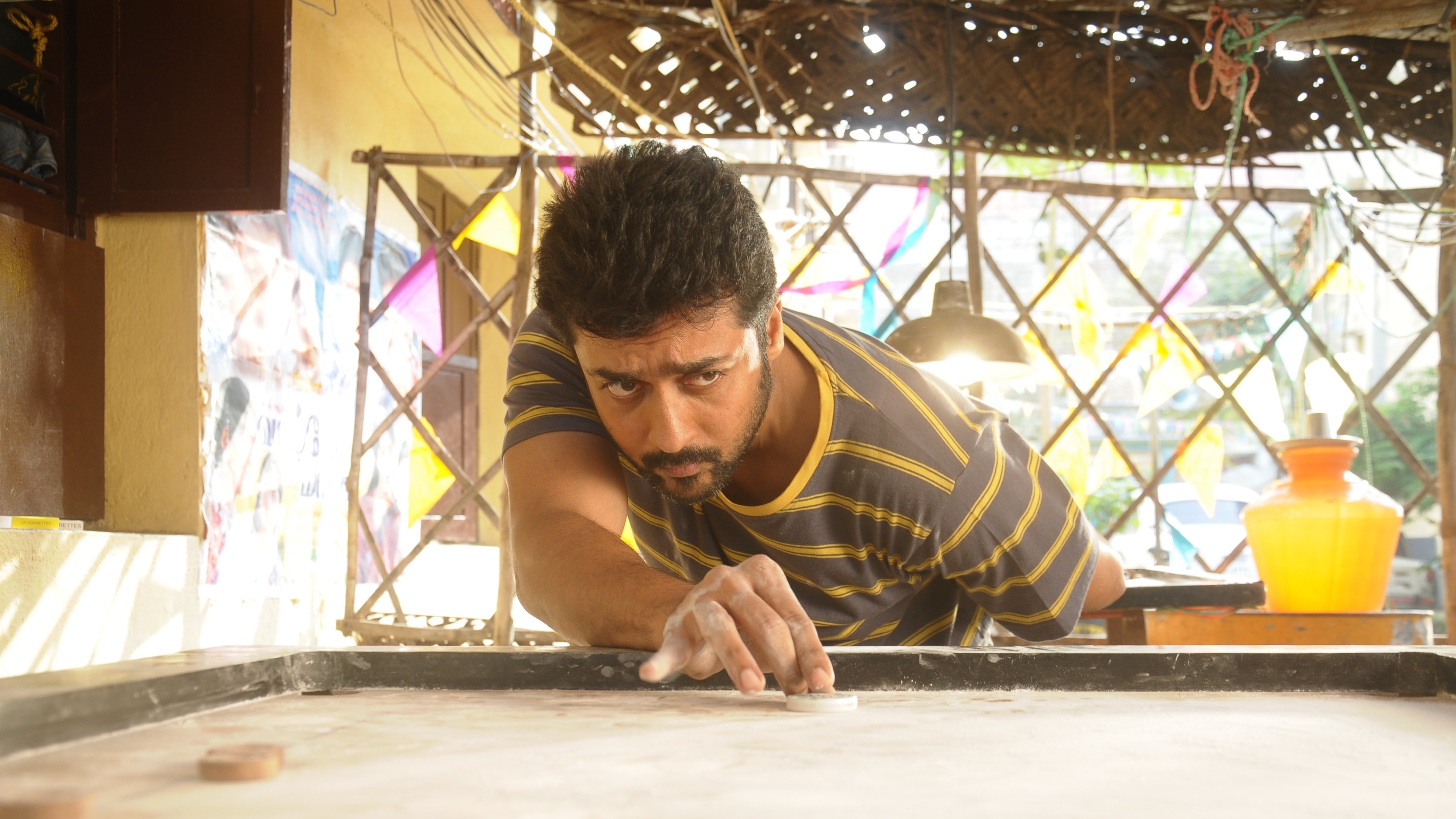 Thaanaa Serndha Koottam Background