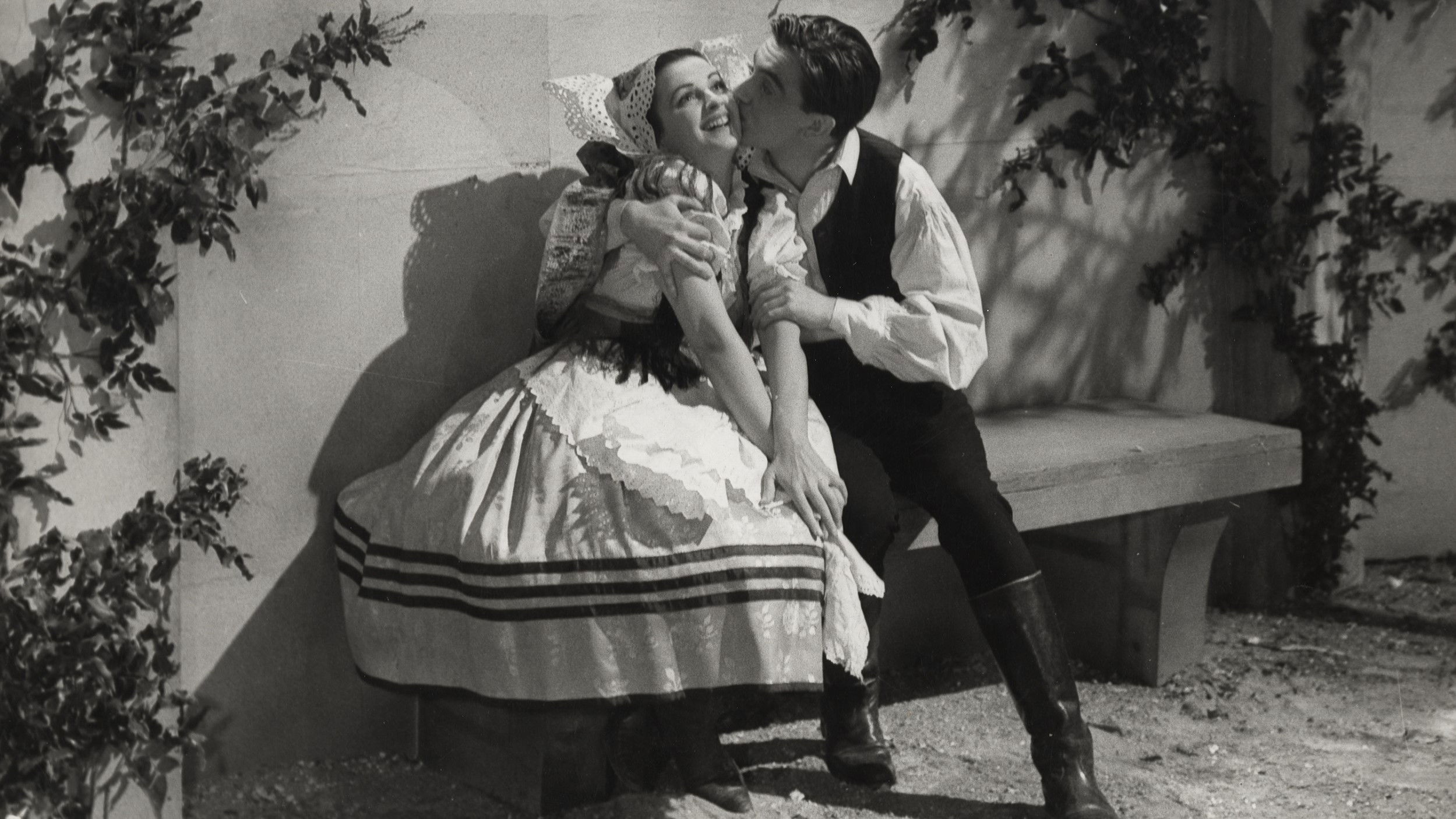 Mickey Magnate Background