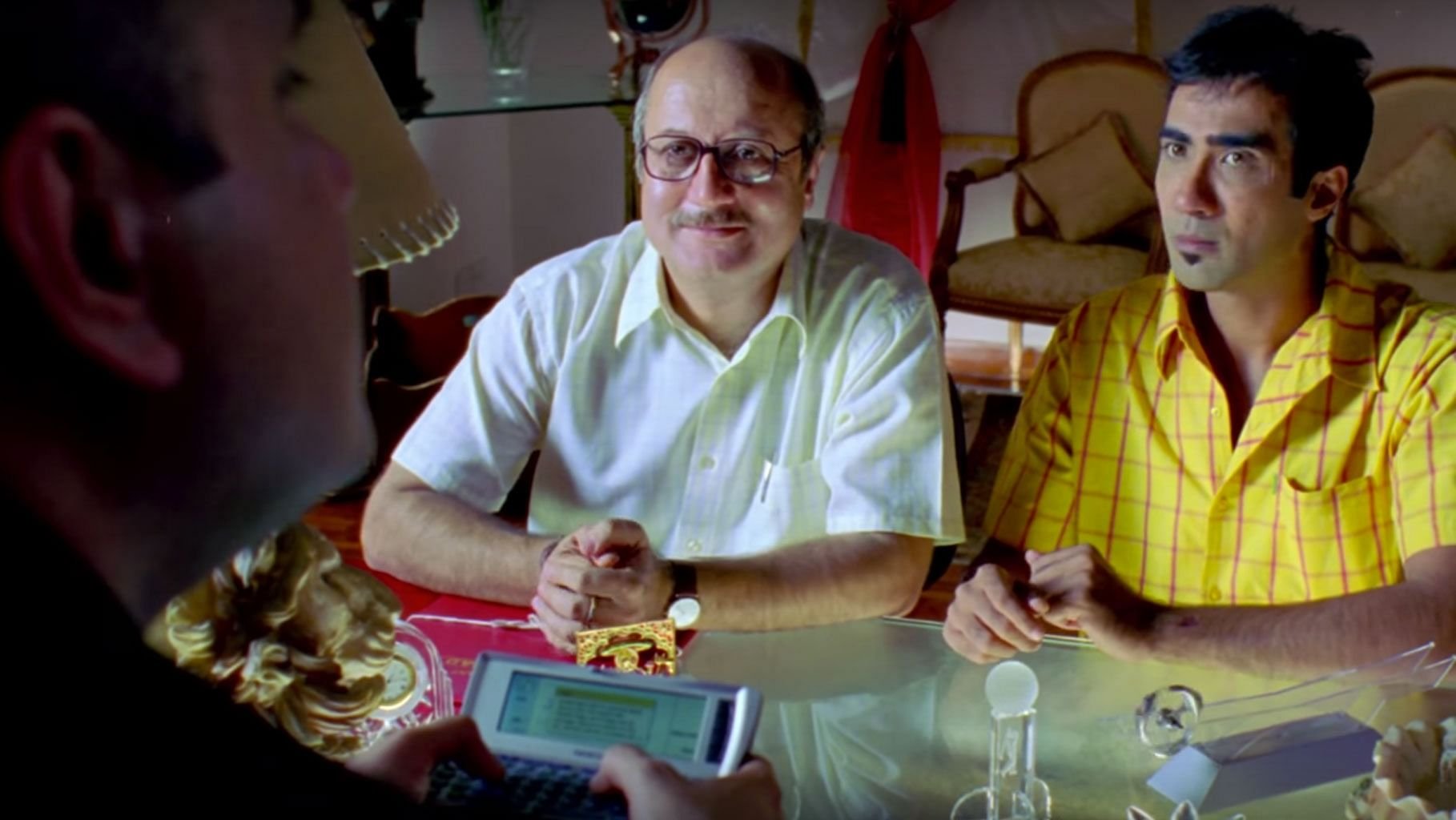 Khosla Ka Ghosla! Background