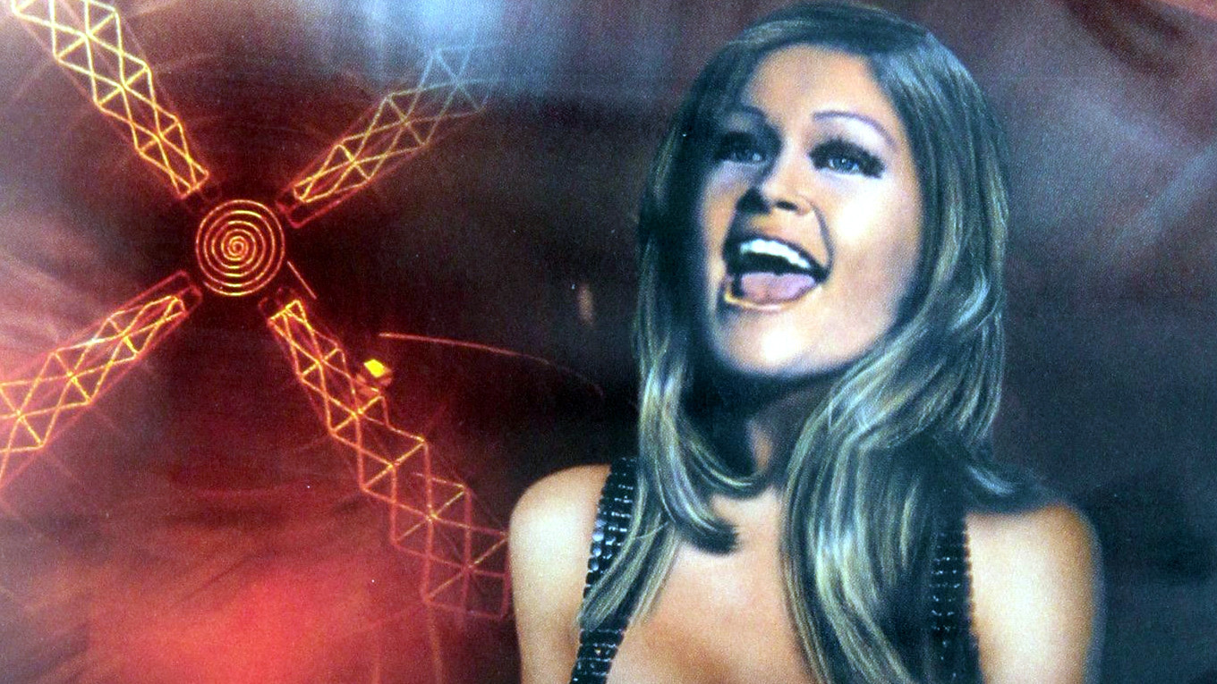 La chica del molino rojo Background