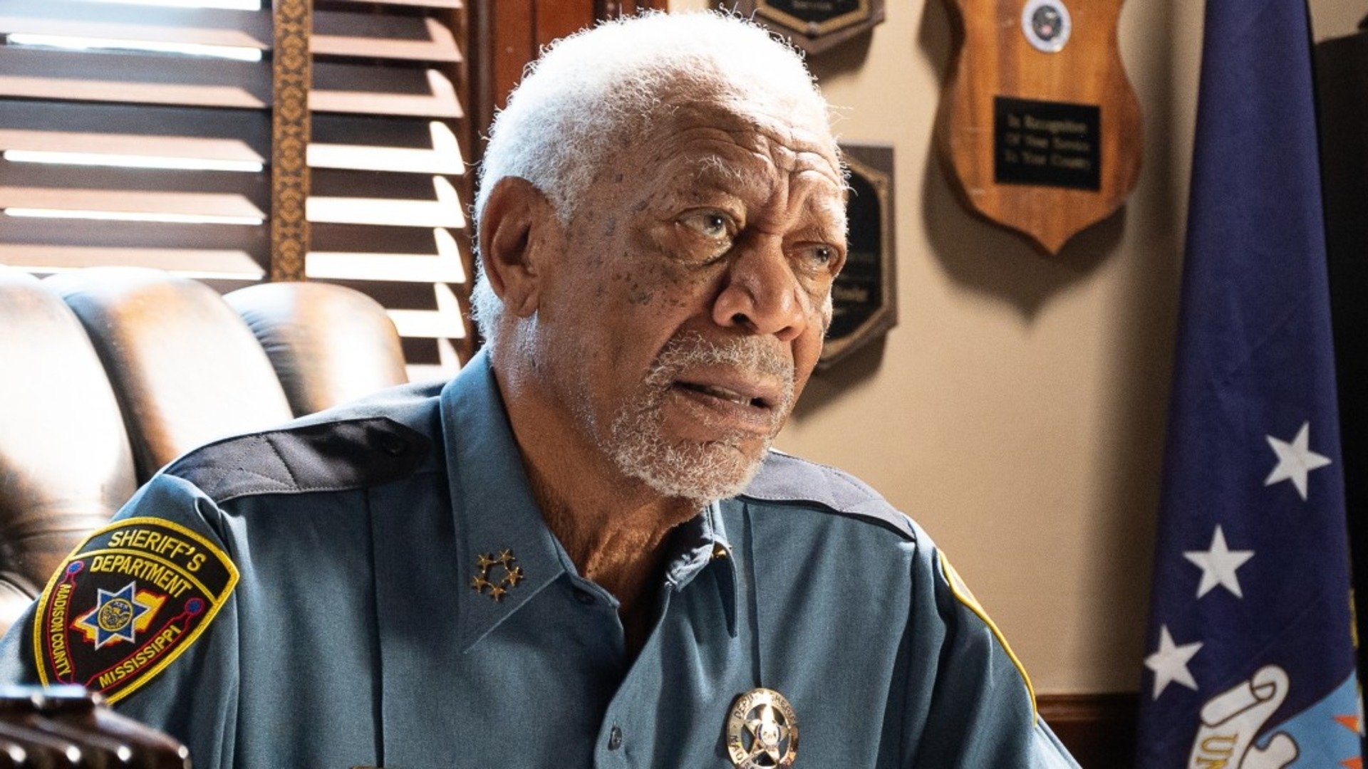 The Minute You Wake Up Dead Background