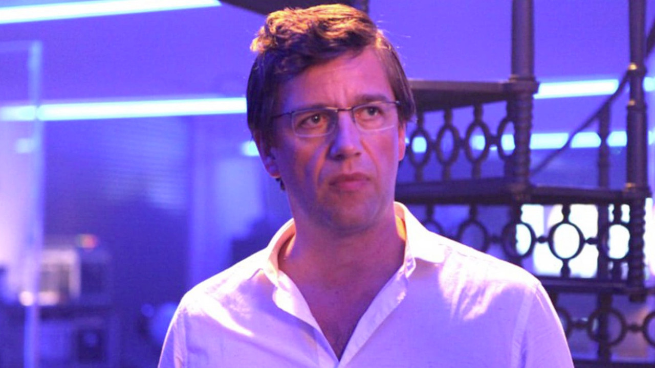 Sum of Histories Background