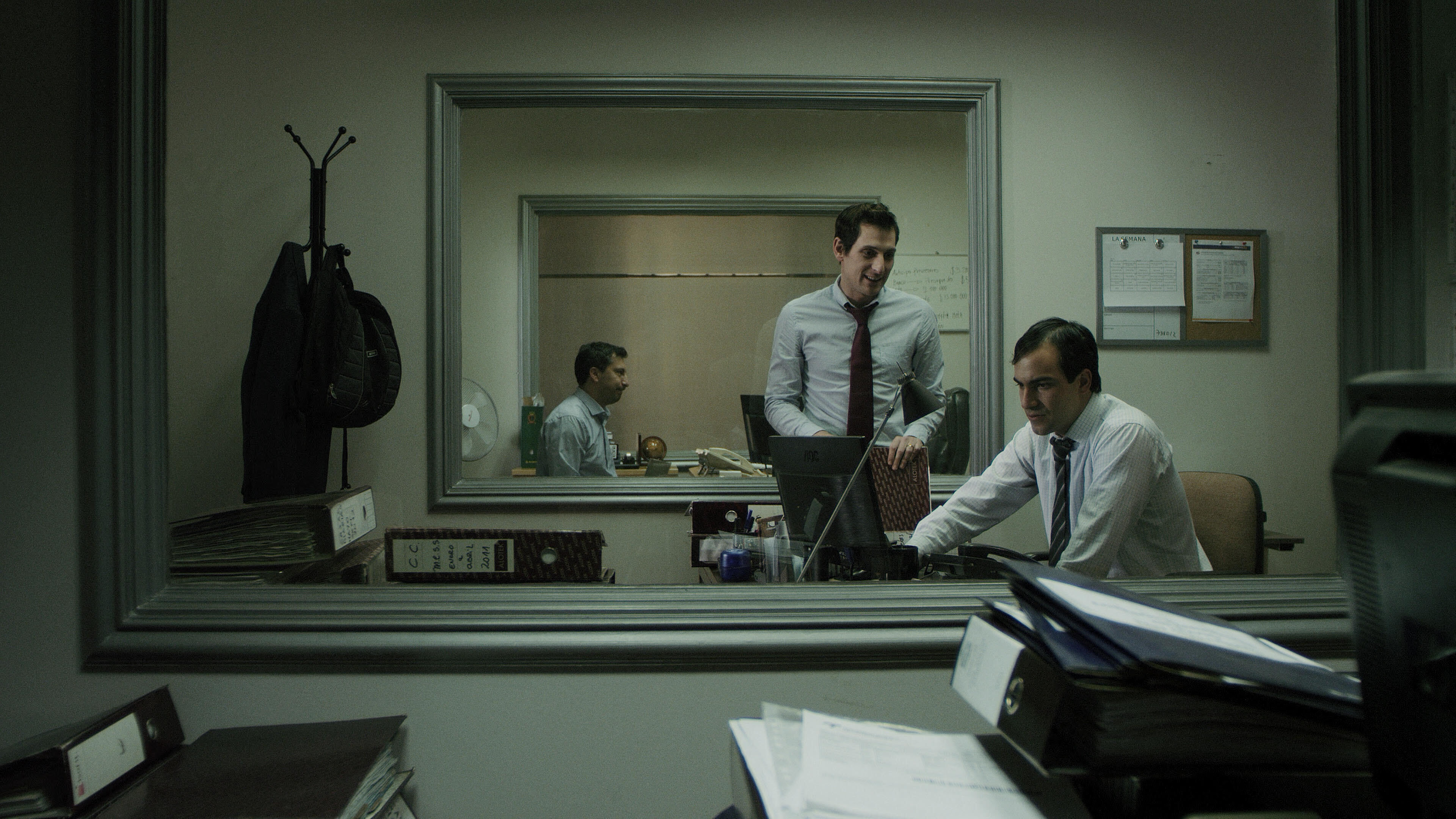 Gran Avenida Background