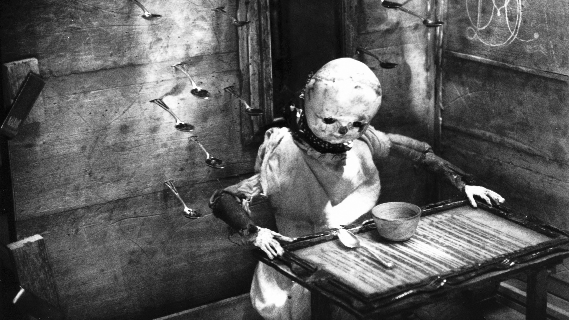 Stille Nacht I: Dramolet Background