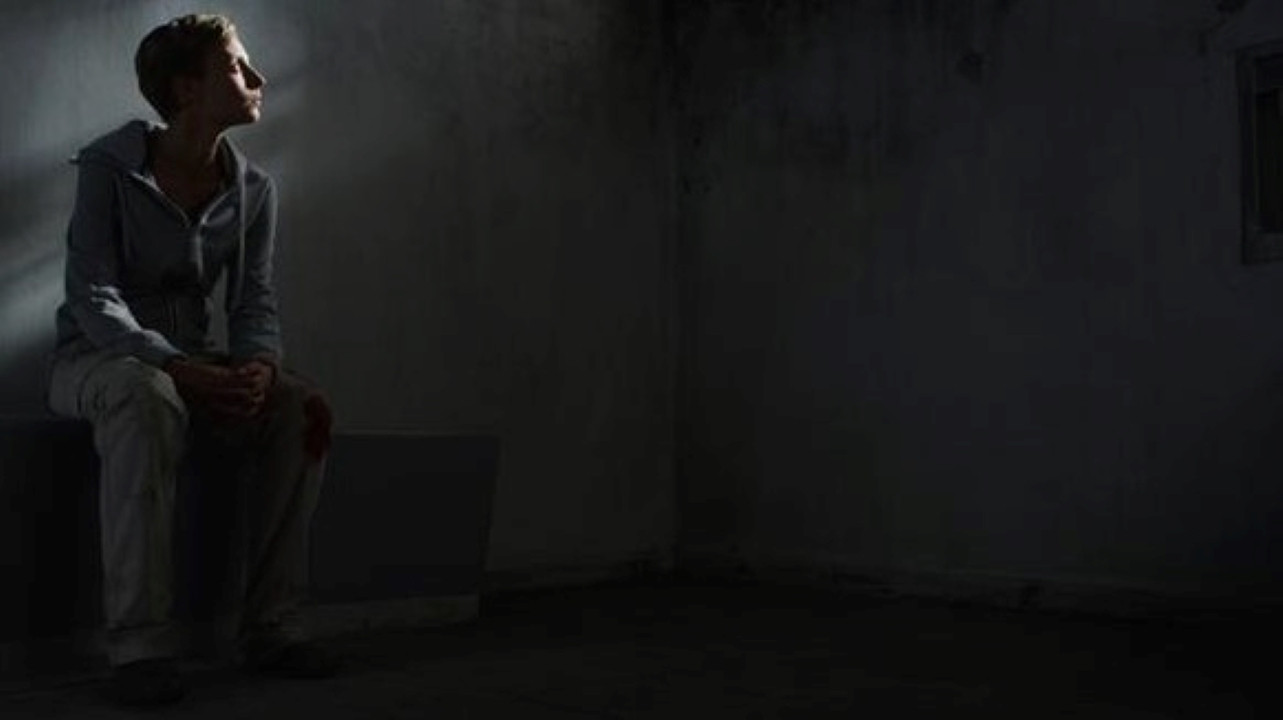 Dis ek, Anna Background