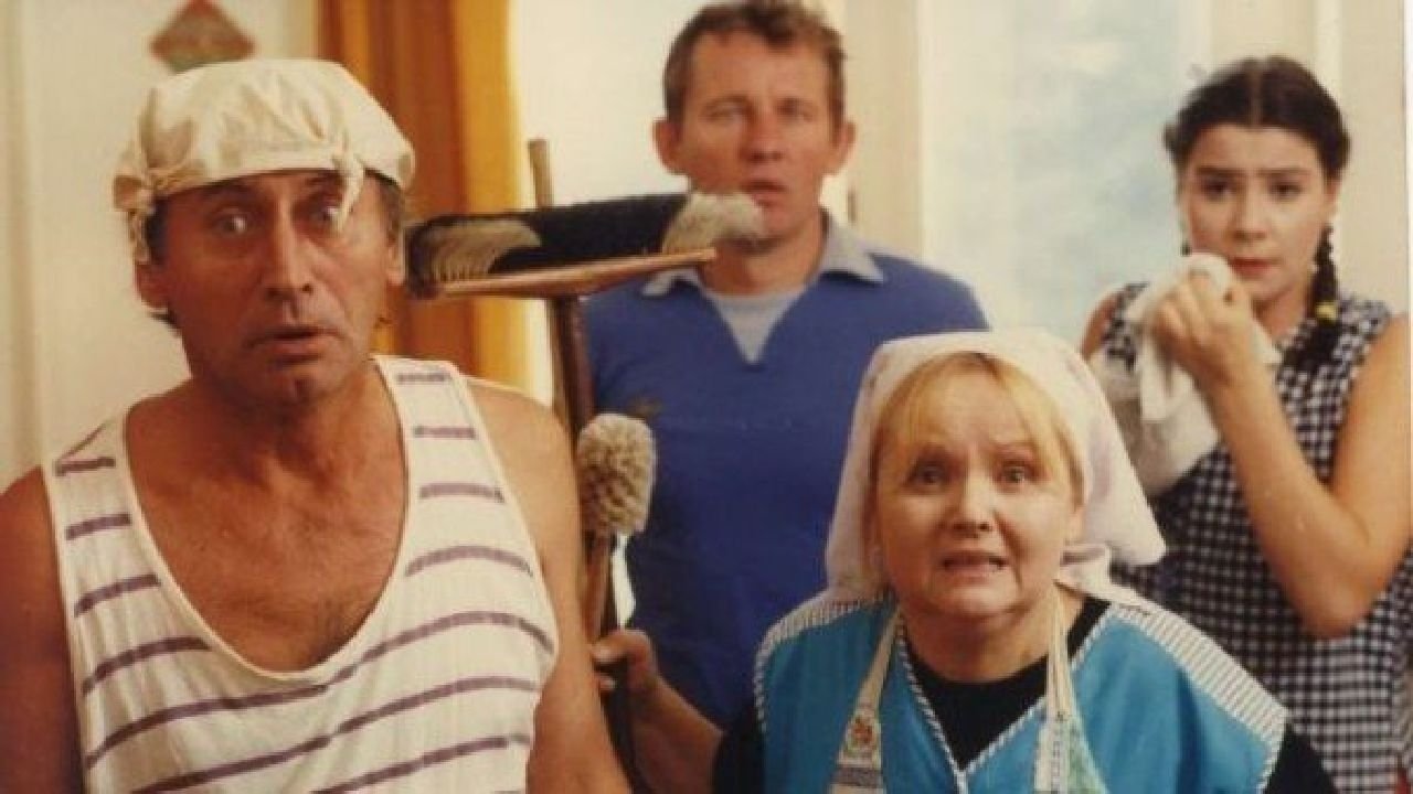 Zimmer Feri Background