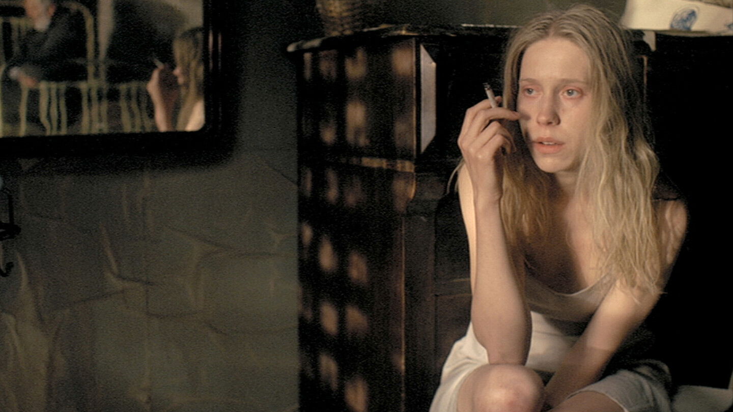 Somnambulance Background