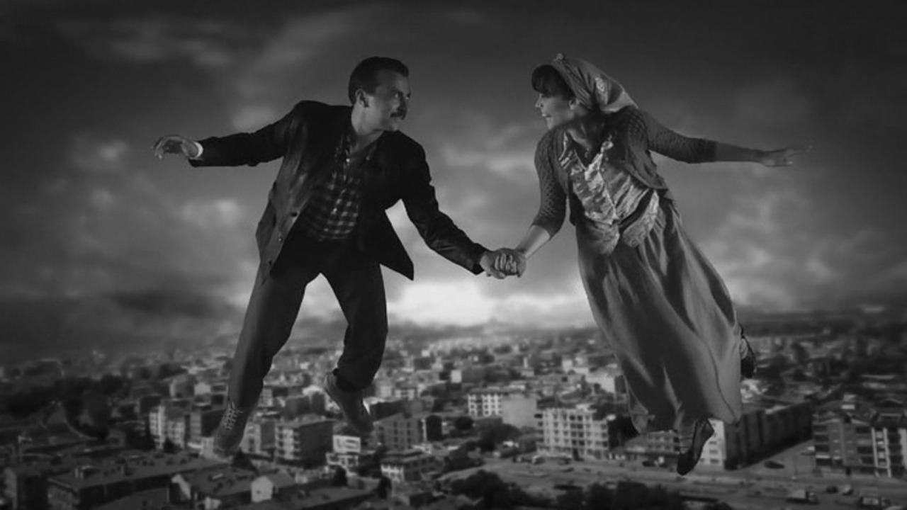 Thou Gild'st the Even Background