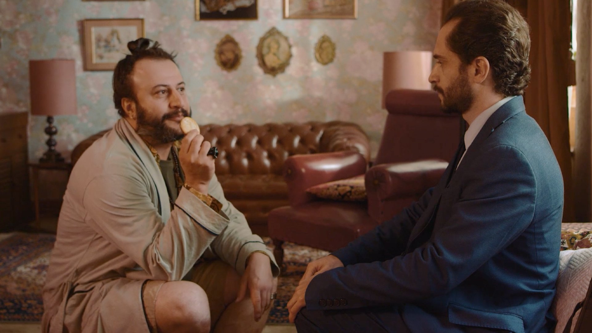 Ay Hombre Background