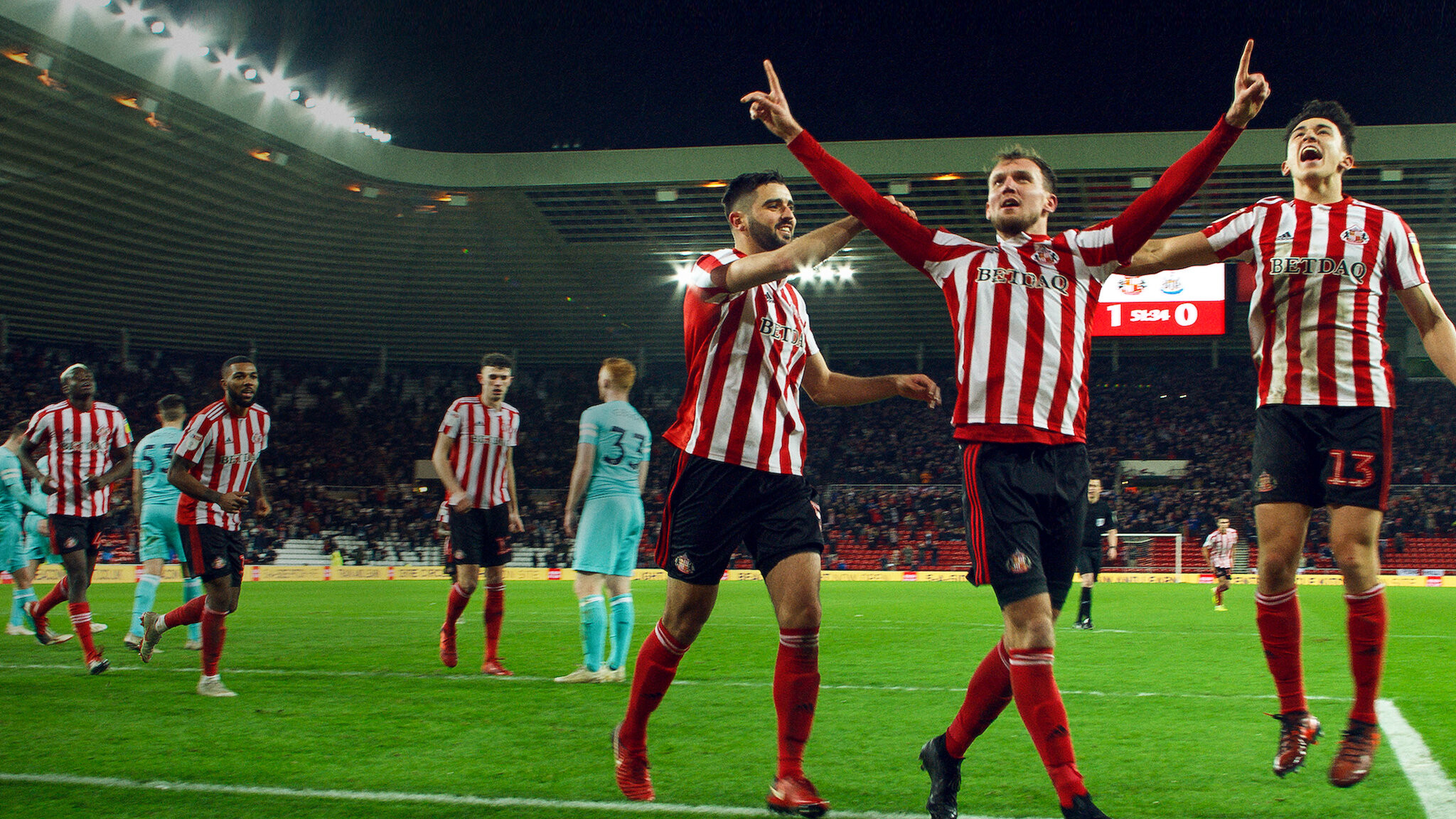 Sunderland 'Til I Die Background