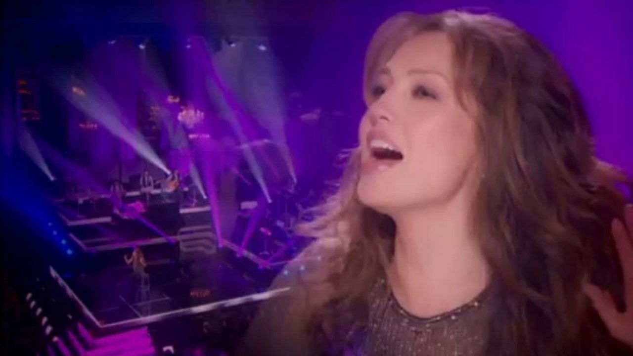Thalía Habítame Siempre Background