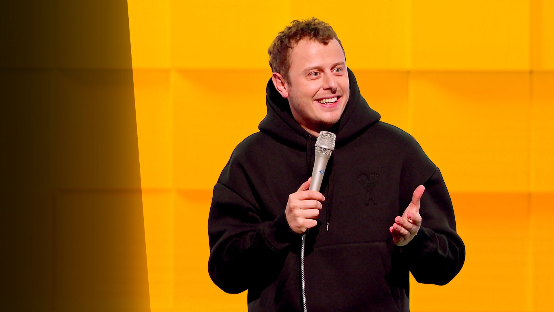 Norman, le spectacle de la maturité Background