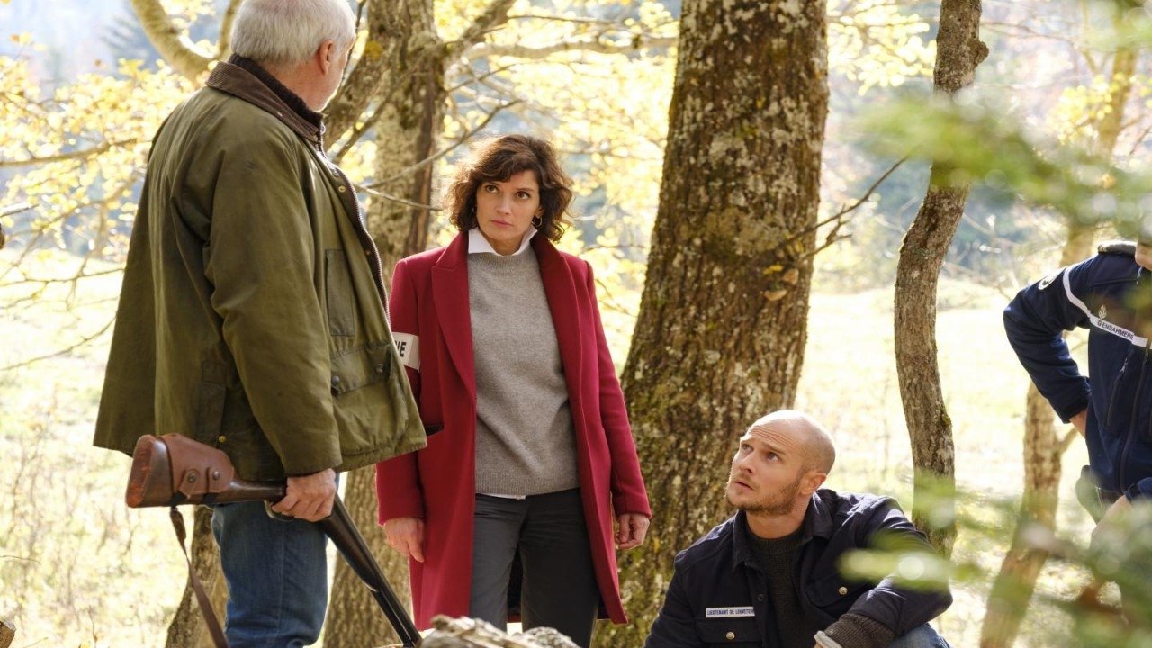 Murder In the Vercors Background