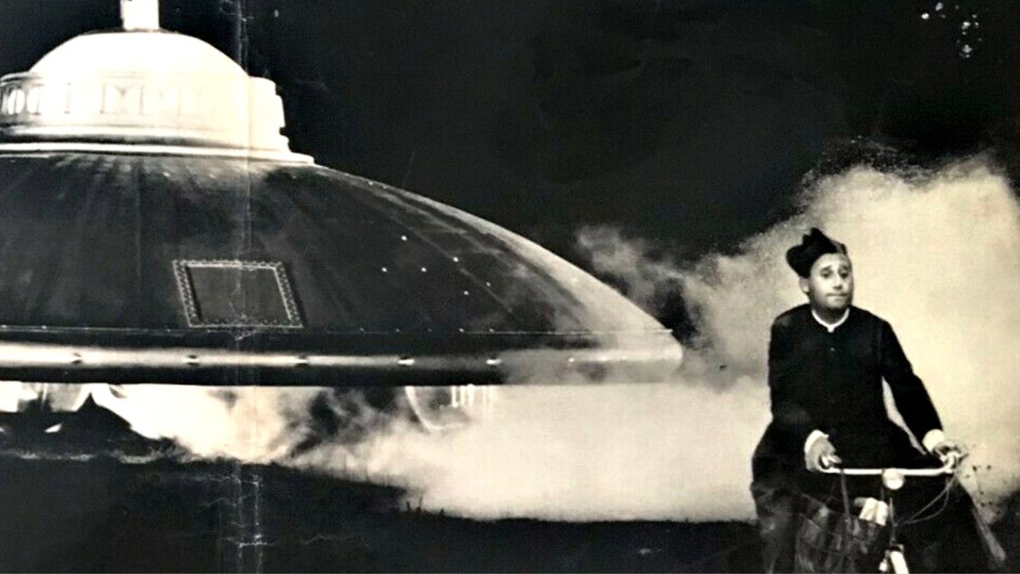 The Flying Saucer Background