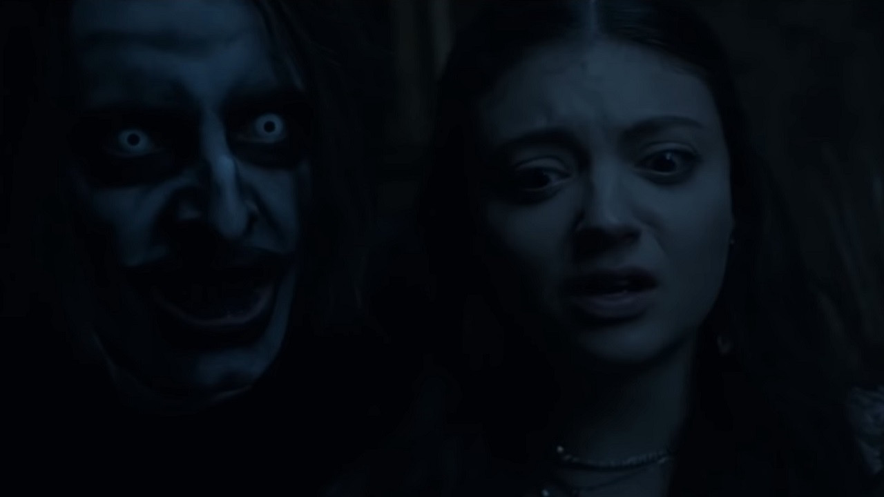 The Last Seance Background