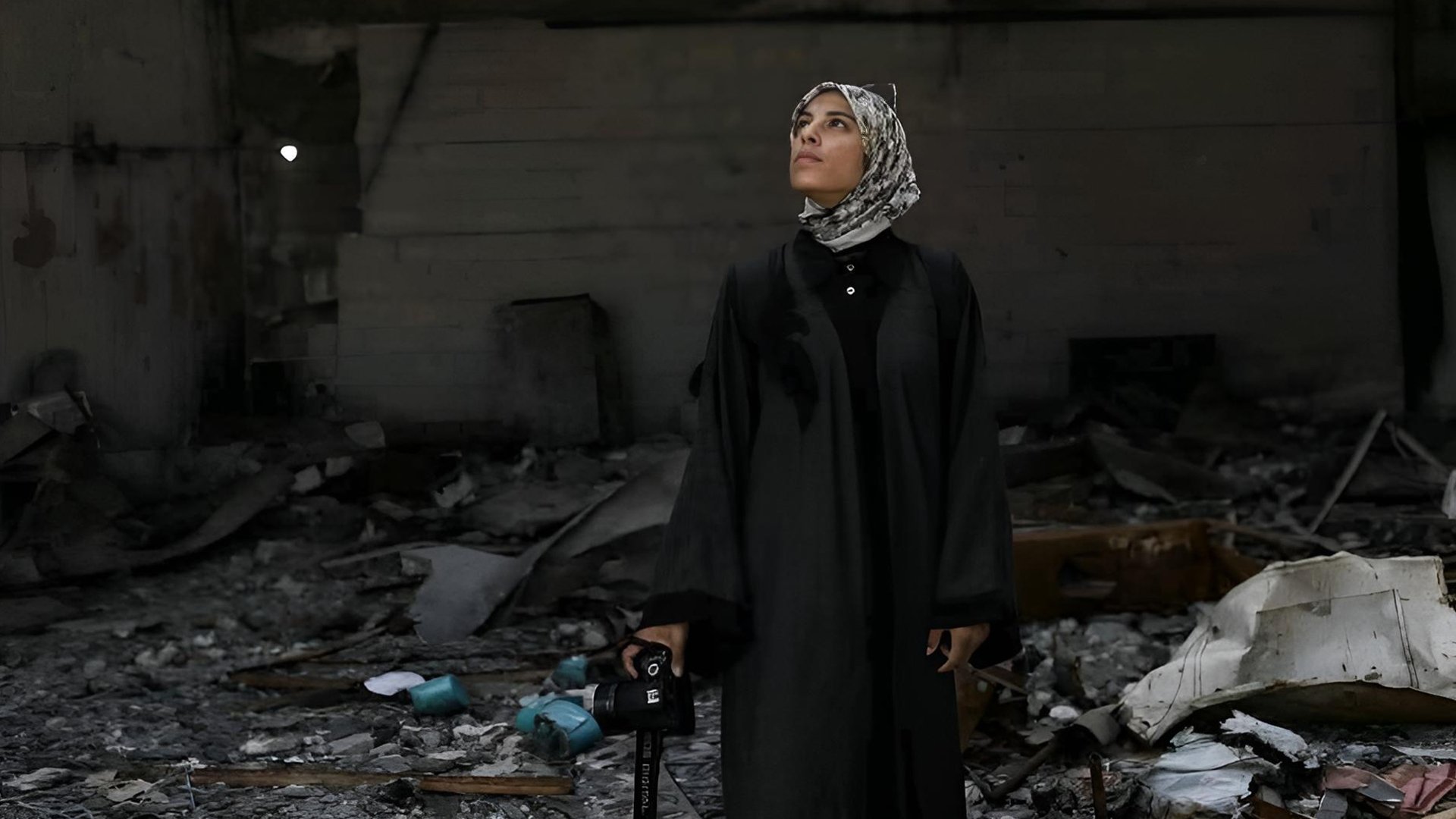 Put Your Soul on Your Hand and Walk Background