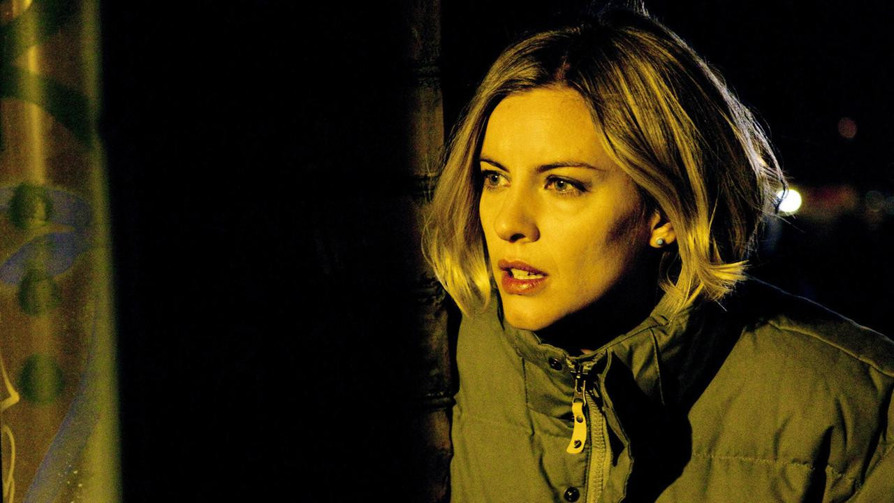 Annika Bengtzon: Crime Reporter - The Red Wolf Background