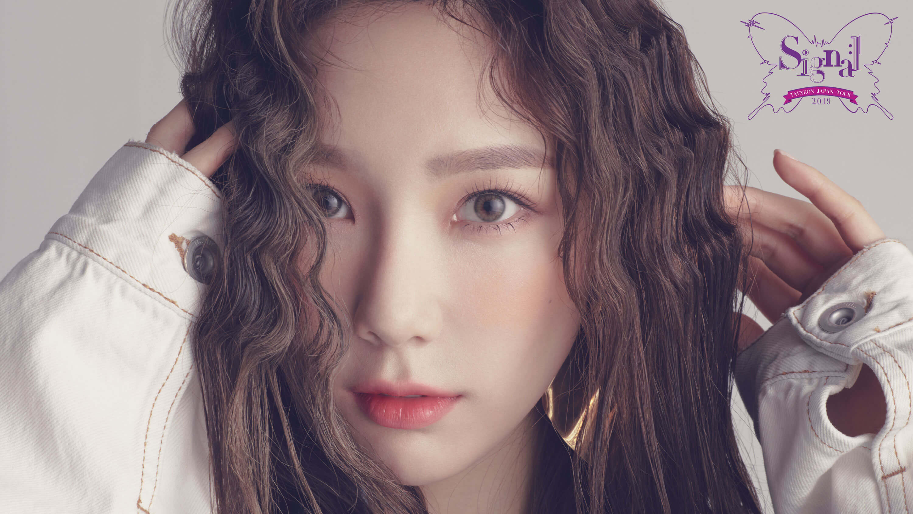 TAEYEON JAPAN TOUR 2019 ～Signal～ Background