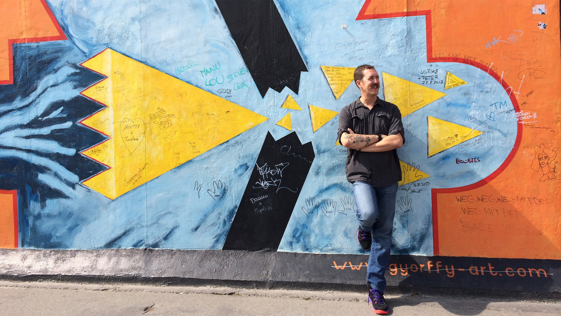 Cybercrimes With Ben Hammersley Background