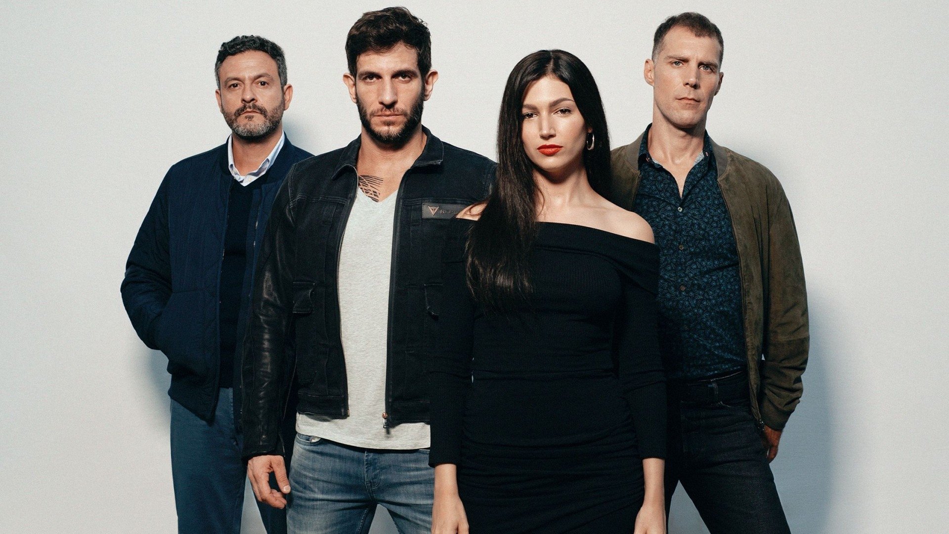 El cuerpo en llamas Background