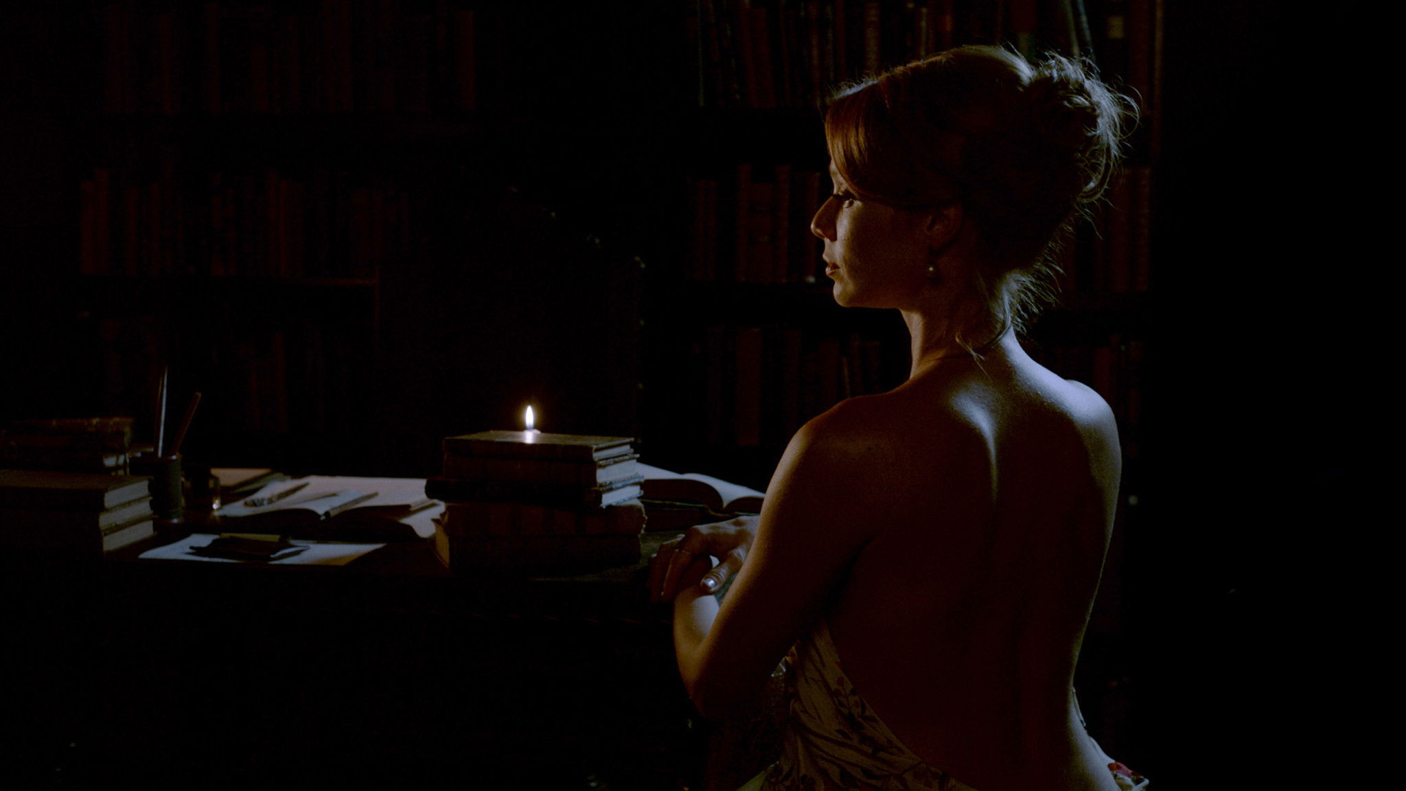 Capitu and the Chapter Background