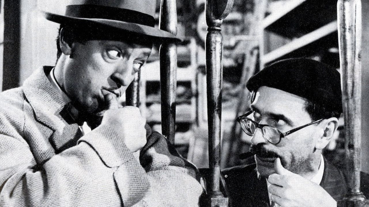 I'm in the Revue Background